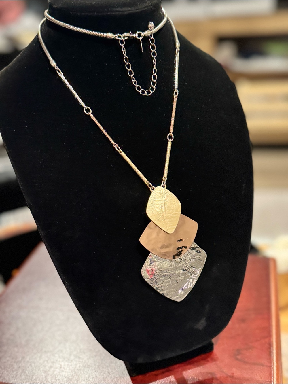 Tri-Tone Textured Pendant Necklace - Gold, Rose, Silver